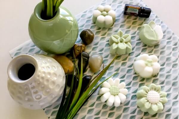 green and white bath bomb flowers